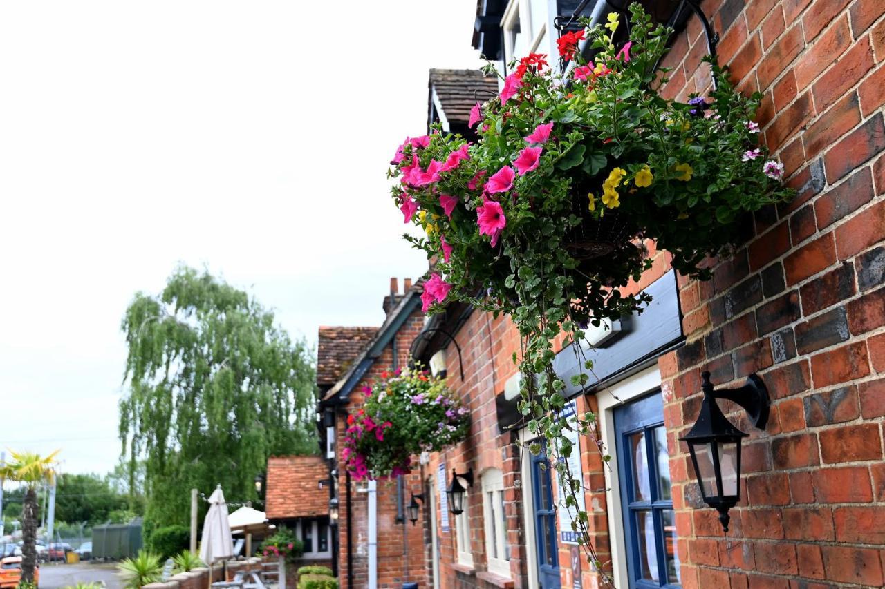 Swan, Thatcham By Marston'S Inns Exteriér fotografie
